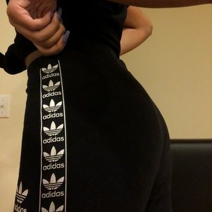adidas stripe logo leggings!